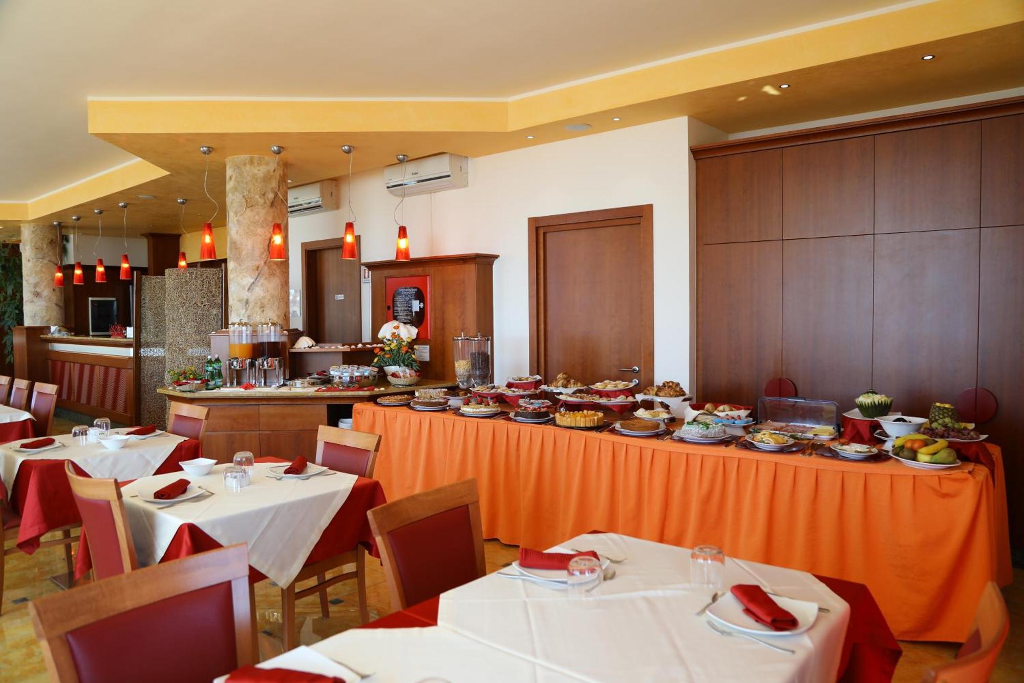 Hotel Alba Torre Lapillo Luaran gambar