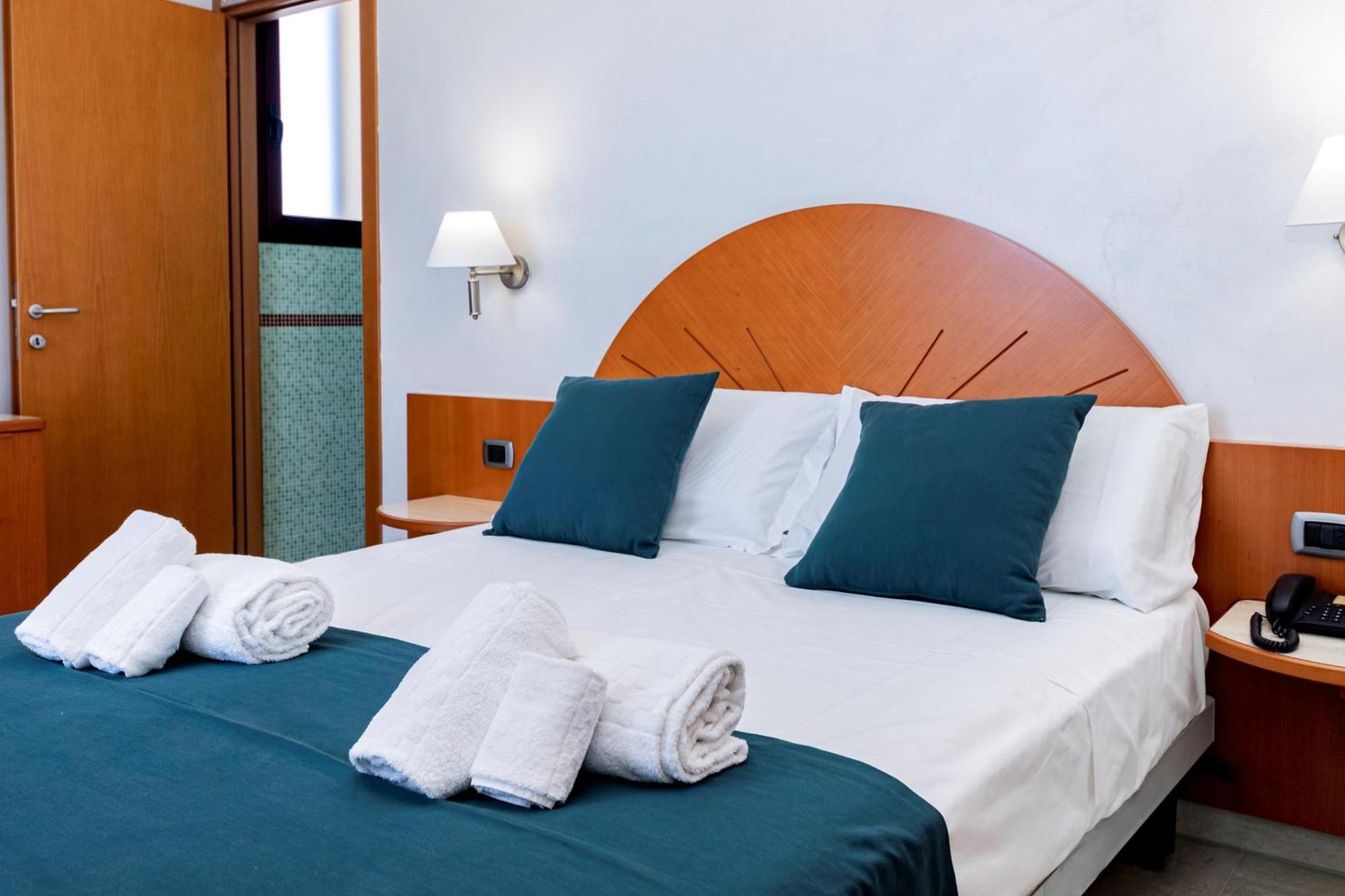 Hotel Alba Torre Lapillo Luaran gambar