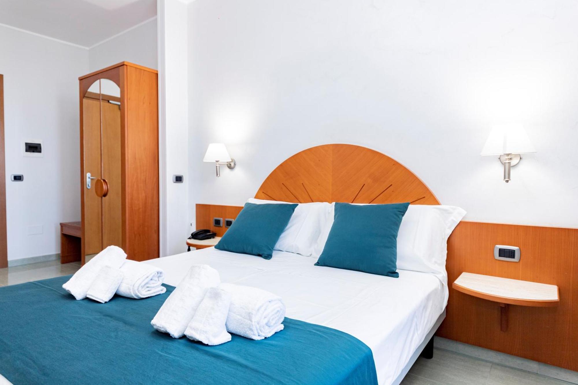Hotel Alba Torre Lapillo Luaran gambar